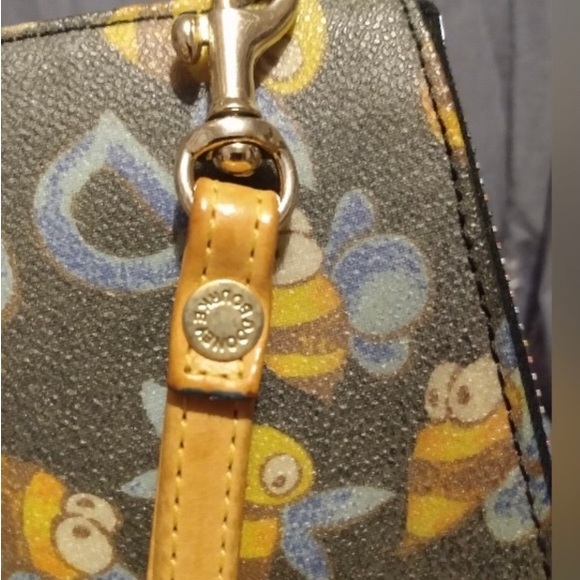 EUC: Vintage Rainbow Bumblebee Dooney & Bourke Rare coin bag Wristlet - Picture 4 of 11